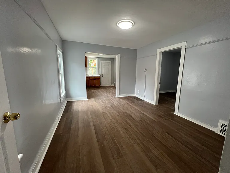 6 Evans St #2 — Photo 4