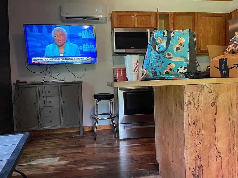 Hard wood floors all utilities included in the $1800 price and its furnished and has a Wwasher & Dryer