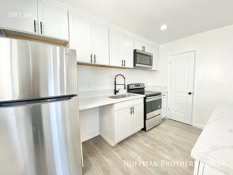1206 S Holt Ave #5 — Photo 4