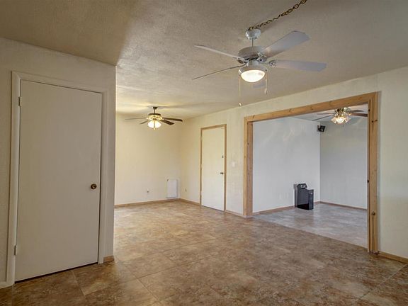 5th image of 842 N 96th St