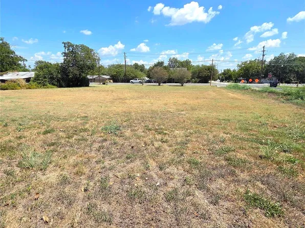 403 S Burleson St, Kyle, TX 78640