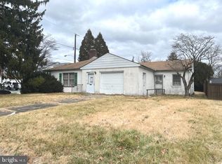 1115 Rhawn St, Philadelphia, PA 19111