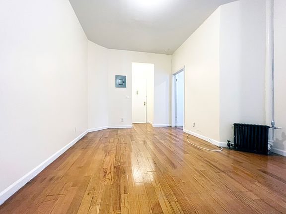 3rd image of 408 W 130th St #32A