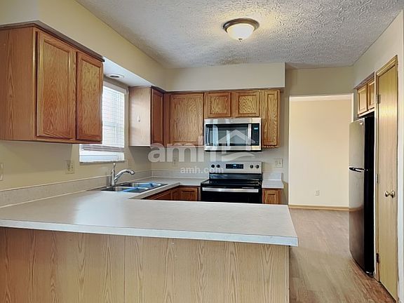4th image of 4242 Honey Bee Ct
