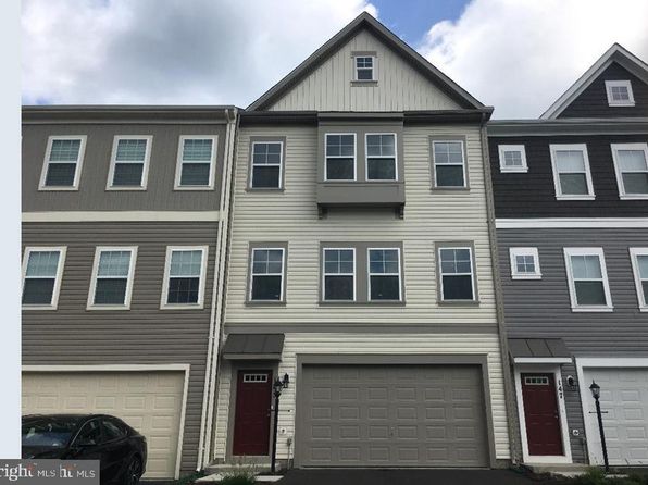 121 Lindy Way