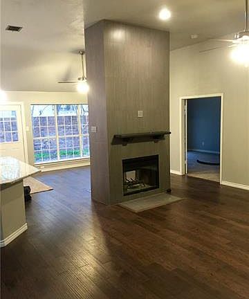 3rd image of 506 Arbor Creek Dr