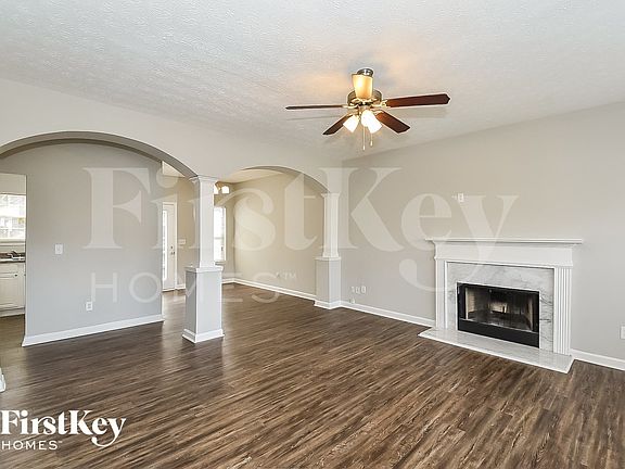 3rd image of 4524 Swan Trce