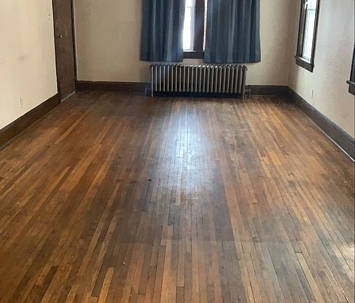 2nd image of 3318 Penn Ave N APT 1