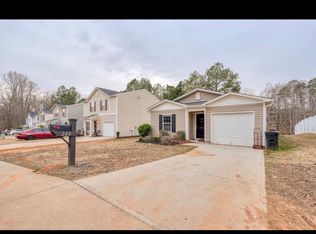 240 Cotton Creek Dr, Spartanburg, SC 29306