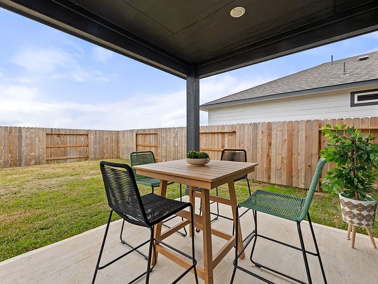 Dapple Bluff Ln — Photo 6