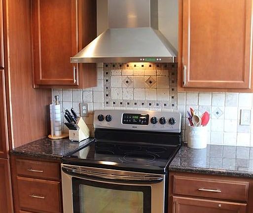 2nd image of 1069 Palmwood Dr