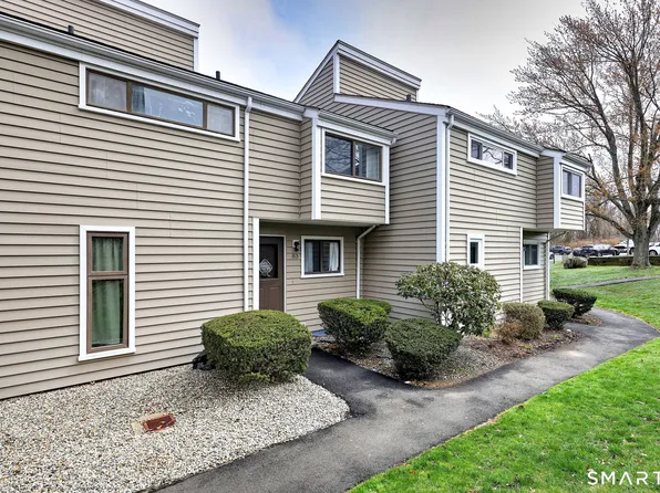 83 Monticello Drive #83, Branford, CT 06405
