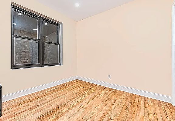2nd image of 131 Avenue C APT 4B