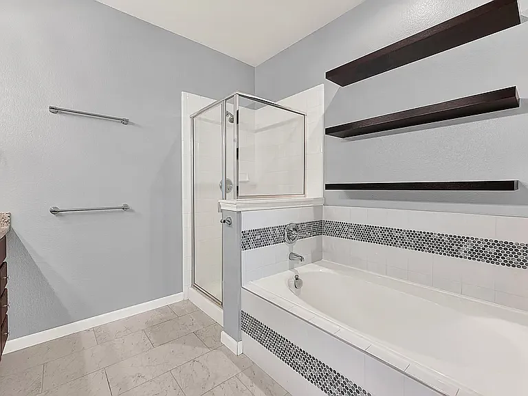 3105 Judge Holland Ln — Photo 9