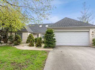 904 S White Willow Bay, Palatine, IL 60067