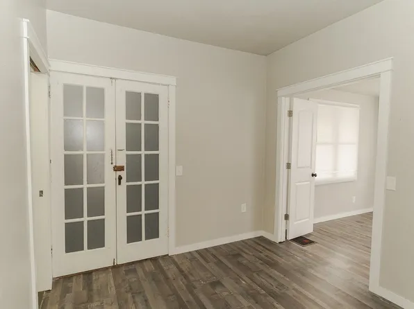 840 S Ironwood Dr APT 2, South Bend, IN 46615