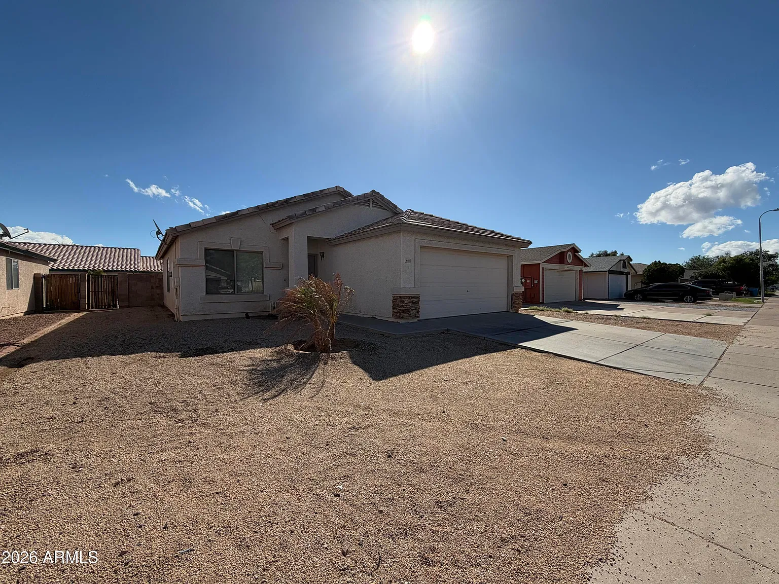 3 bed, 2.0 bath, 1208 sqft, $2,125 — Photo 2