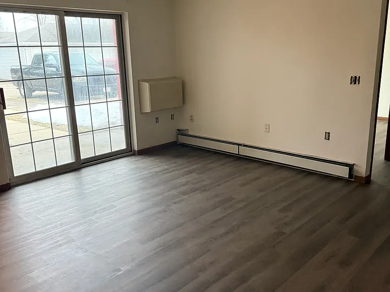 907 Madison Ave #4 — Photo 1