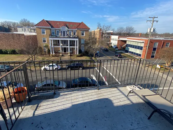 3426 W Grace St APT 9, Richmond, VA 23221