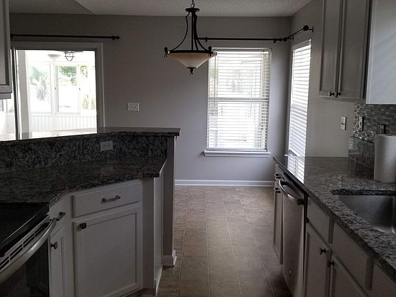 3rd image of 31185 Grassy Parke Dr