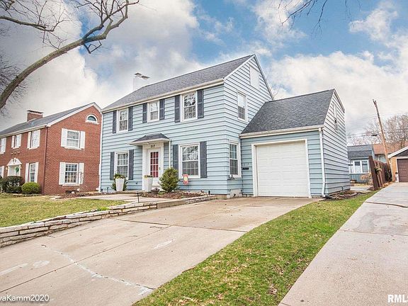 2nd image of 217 W Crestwood Dr