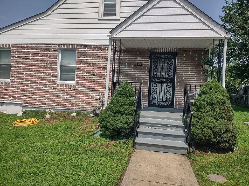 1st image of 15 Riverside Rd
