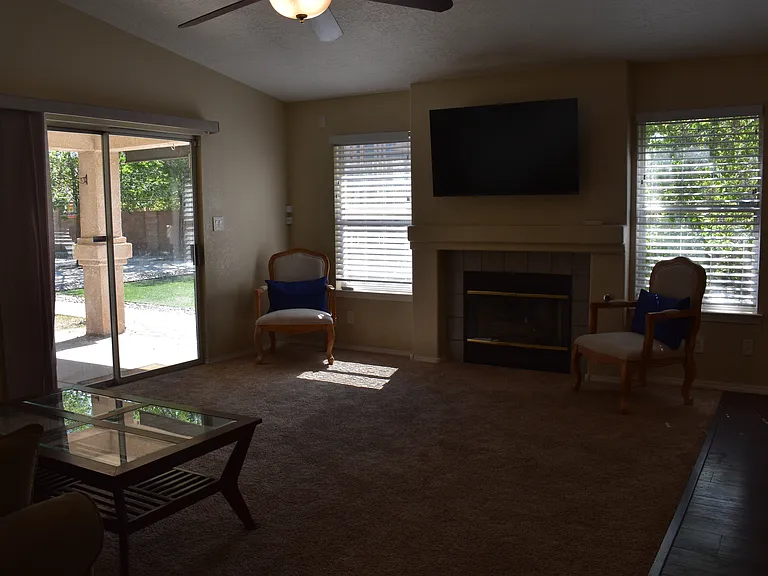 8420 La Paloma Ct NW — Photo 7