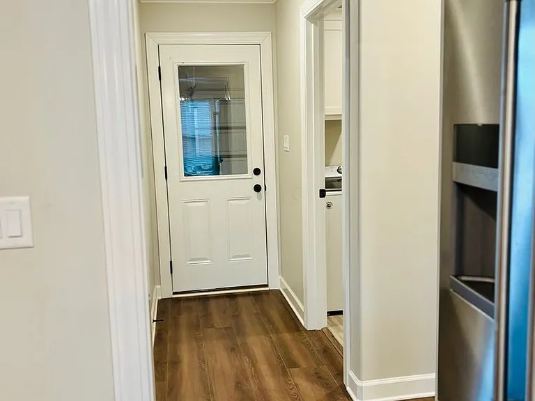 114 Gatewick Dr — Photo 7