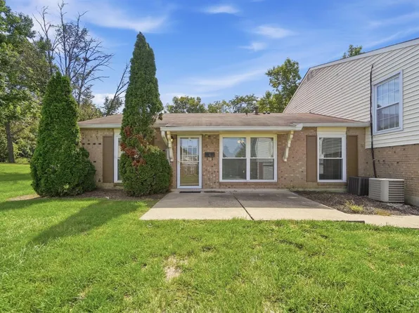 8 Sunnyside Dr, Fairfield, OH 45014