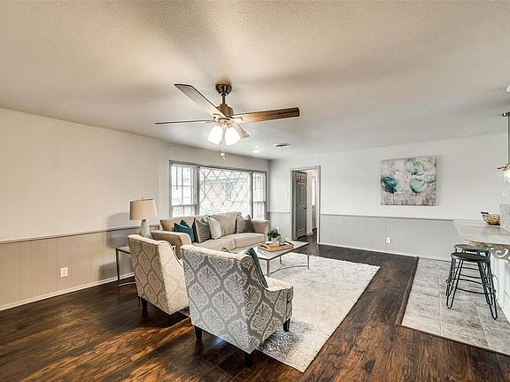 5th image of 7012 Robinhood Ln