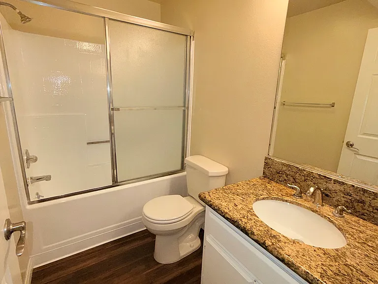 515 E Elmwood Ave #107 — Photo 8