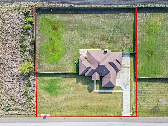 2nd image of 2446 Salevan Dr