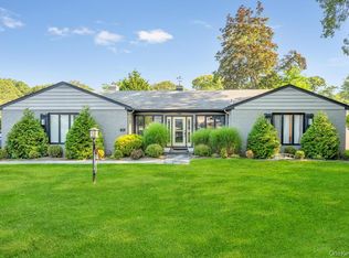 386 Mill Road, Westhampton, NY 11977