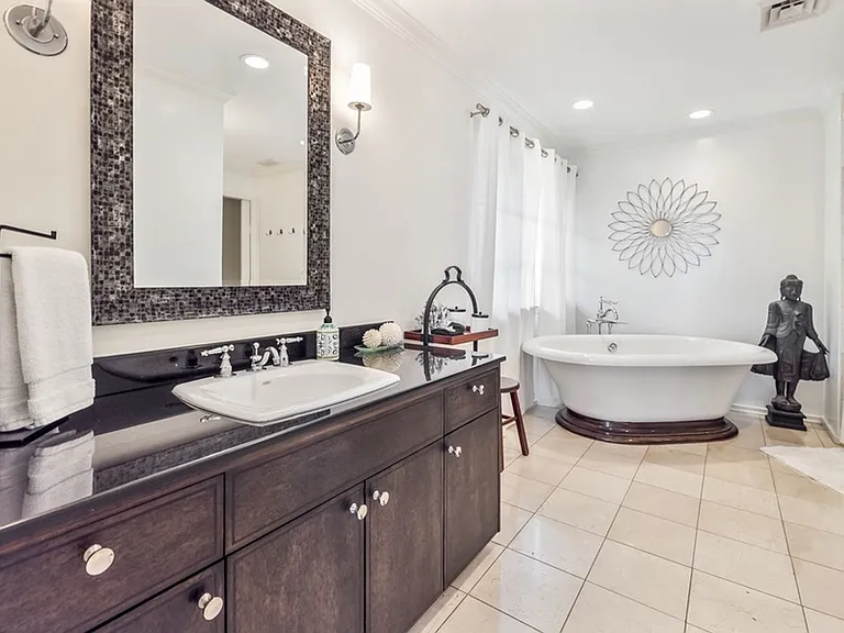 5687 Kalanianaole Hwy — Photo 28