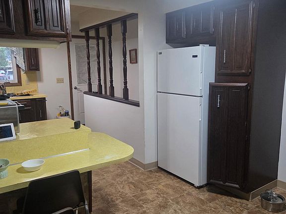 5th image of 531 3rd Ave S