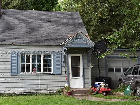 2nd image of 125 Wilbur Dr