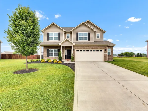 937 Maple Stone Dr, Greenwood, IN 46143