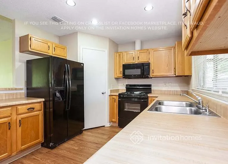22614 Powell House Ln — Photo 8