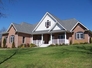 1120 Cassatt Ln, Christiansburg, VA 24073