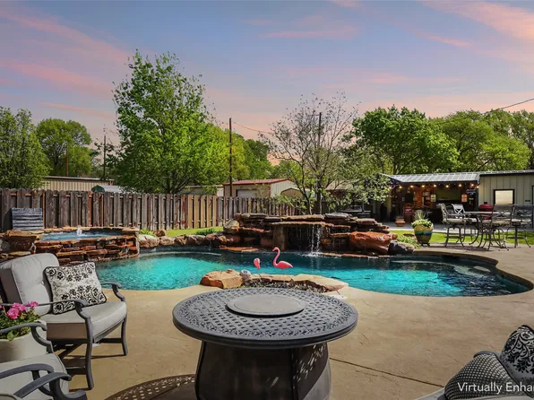 908 N Maple St, Muenster, TX 76252