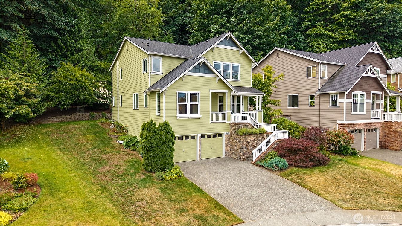 1st image of 10625 NE 173rd Place
