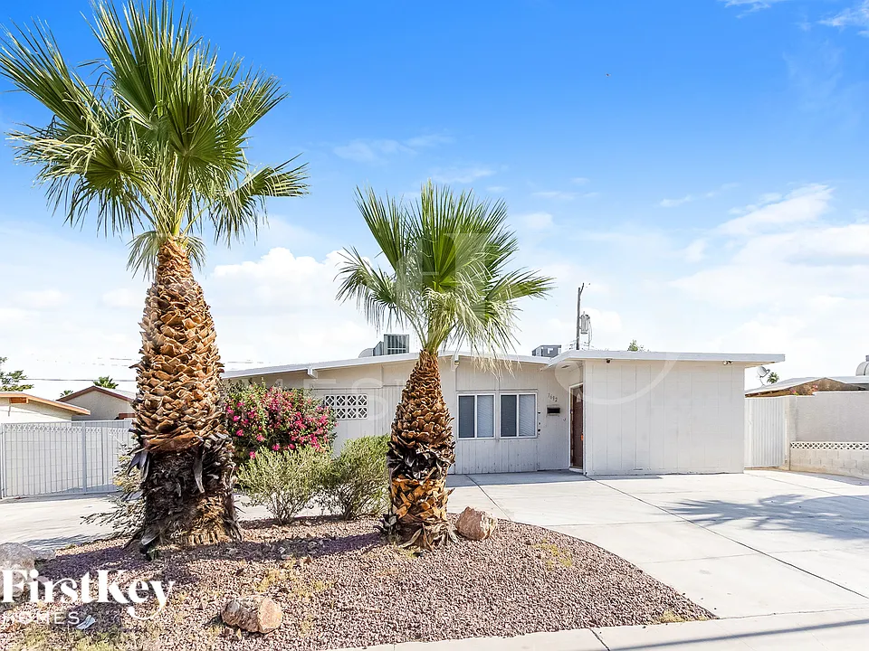 1692 S Capistrano Ave