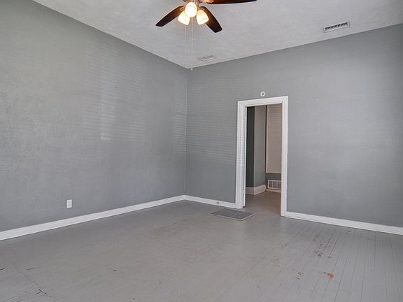 5th image of 1213 Hurley Ave #S