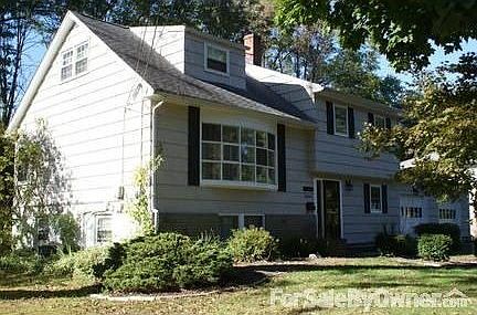 2nd image of 7 Piermont Pl