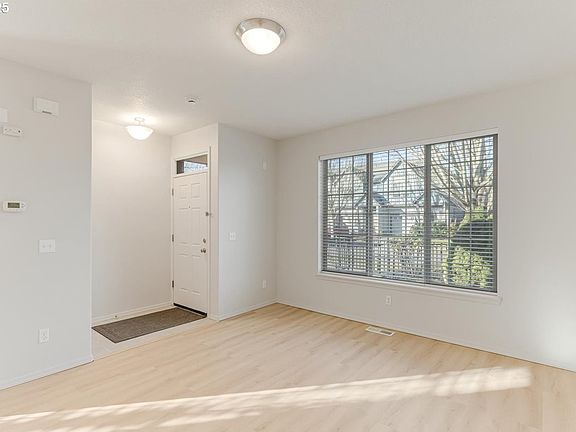 3rd image of 1268 SE Bacarra St