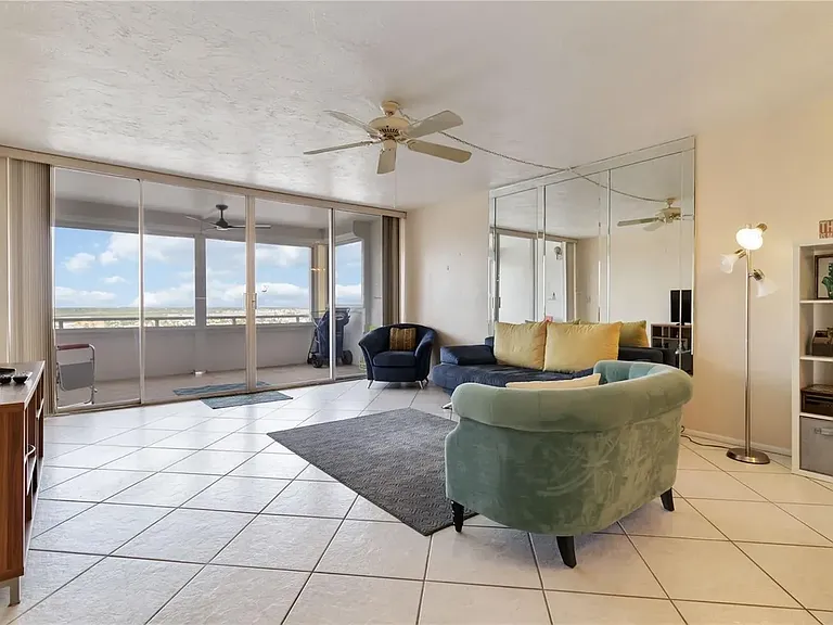 17920 Gulf Blvd #1401 — Photo 28