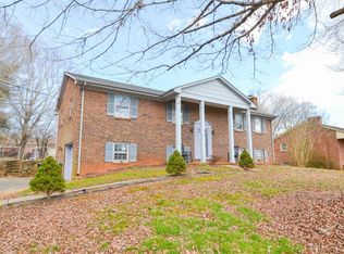 383 Tanglewood Dr, Lynchburg, VA 24502