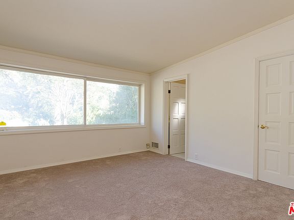 5th image of 2543 Benedict Canyon Dr