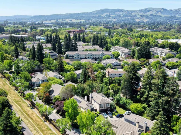 1577 Silverwood Ct, Danville, CA 94526