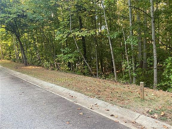 5th image of 8116 Bay View Ln